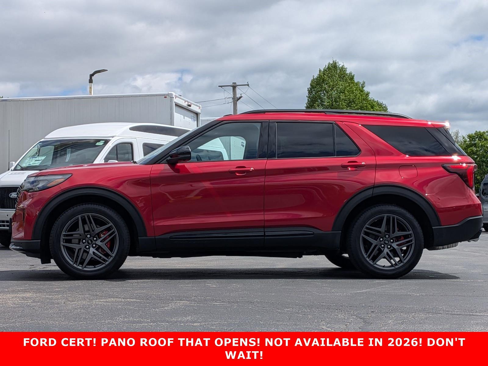 Used 2025 Ford Explorer - photo 9
