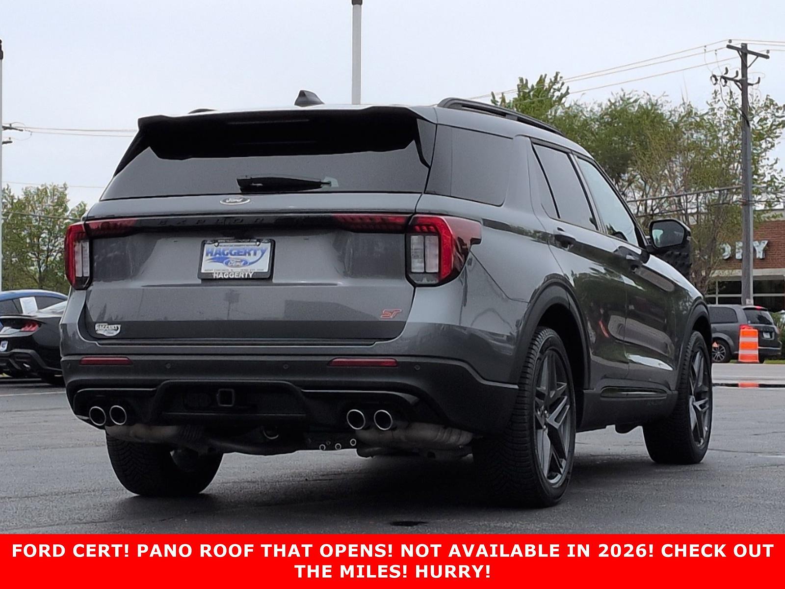 Used 2025 Ford Explorer - photo 6