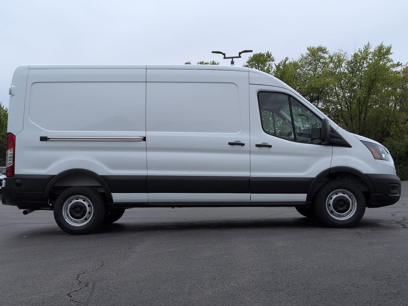 New 2026 Ford Transit 250 - photo 5