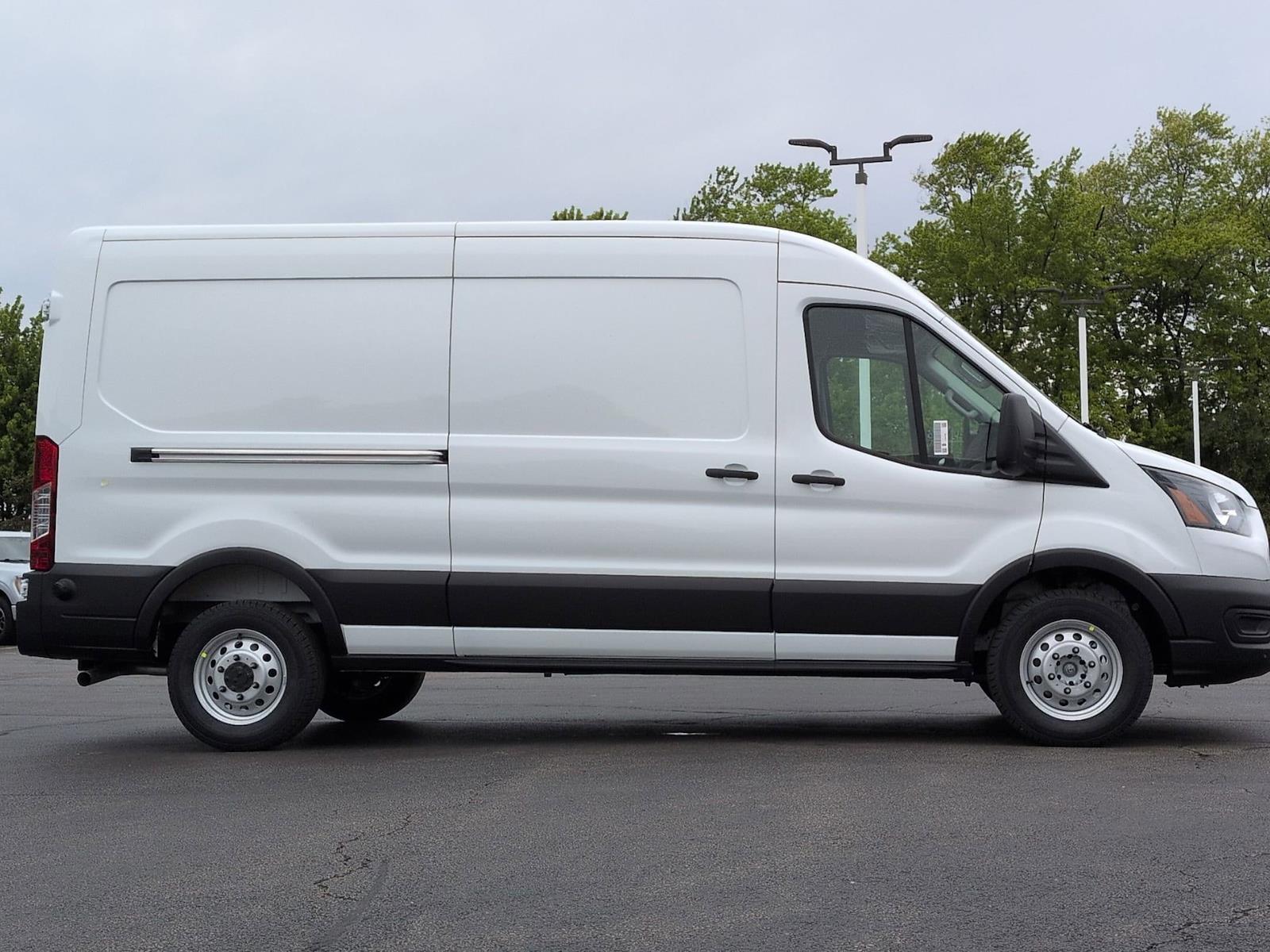 New 2026 Ford Transit 250 - photo 7