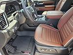 New 2025 GMC Sierra 2500 Denali Ultimate Crew Cab 4WD Pickup for sale #G251191 - photo 17