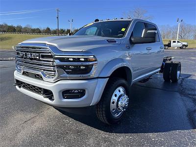 2026 Ram 4500 Crew Cab DRW 4WD Cab Chassis for sale #256426 - photo 1