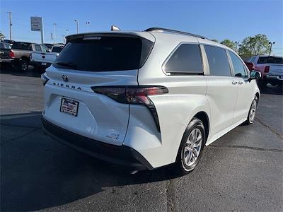 Used 2023 Toyota Sienna XLE Minivan for sale #CF04036E - photo 2