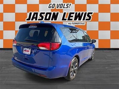 2020 Chrysler Pacifica FWD Minivan for sale #CF08147 - photo 2