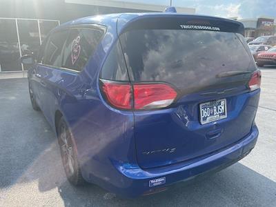 2020 Chrysler Pacifica FWD Minivan for sale #CF08147 - photo 2