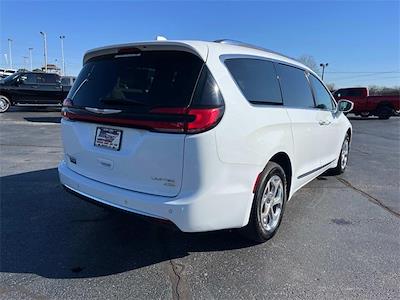 2021 Chrysler Pacifica AWD Minivan for sale #LE10054 - photo 2