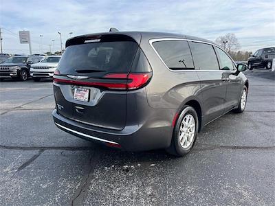 2023 Chrysler Pacifica FWD Minivan for sale #LF03051E - photo 2
