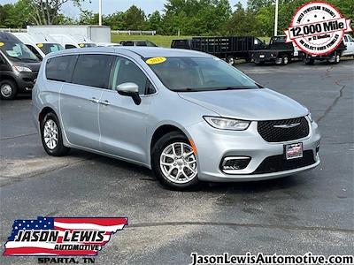 Used 2023 Chrysler Pacifica Touring L Minivan for sale #LF04150E - photo 1