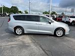 Used 2023 Chrysler Pacifica Touring L Minivan for sale #LF04150E - photo 3