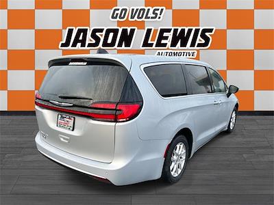 2023 Chrysler Pacifica FWD Minivan for sale #LF10090E - photo 2
