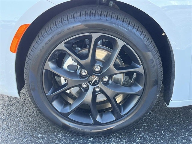 Used 2025 Chrysler Pacifica - photo 11