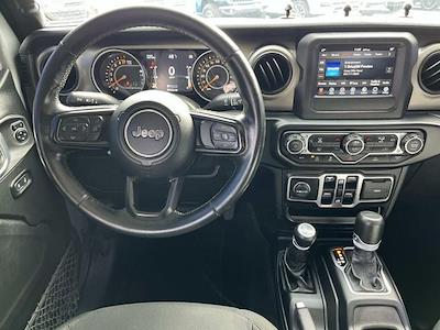 Used 2021 Jeep Gladiator - photo 1