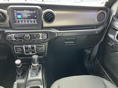 Used 2021 Jeep Gladiator - photo 1