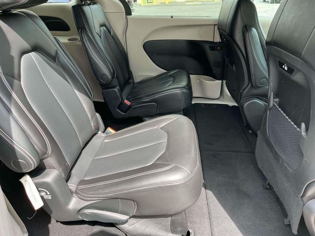 Used 2023 Chrysler Pacifica - photo 21