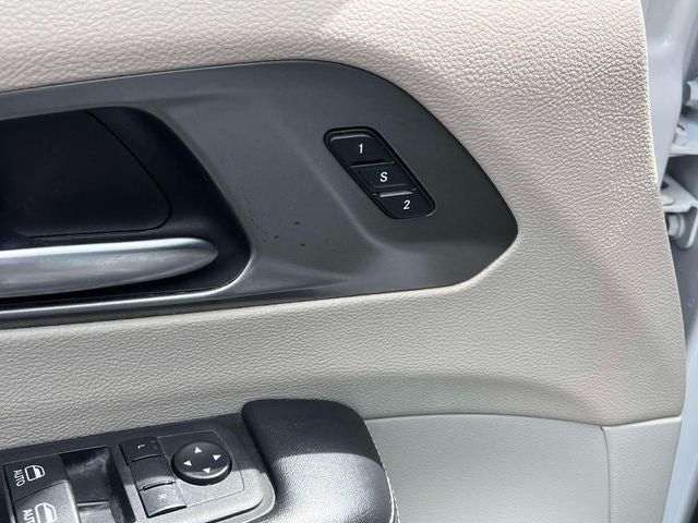 Used 2023 Chrysler Pacifica - photo 27