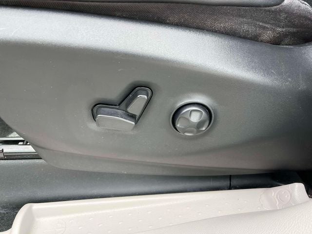 Used 2023 Chrysler Pacifica - photo 29