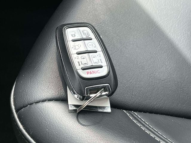 Used 2023 Chrysler Pacifica - photo 39