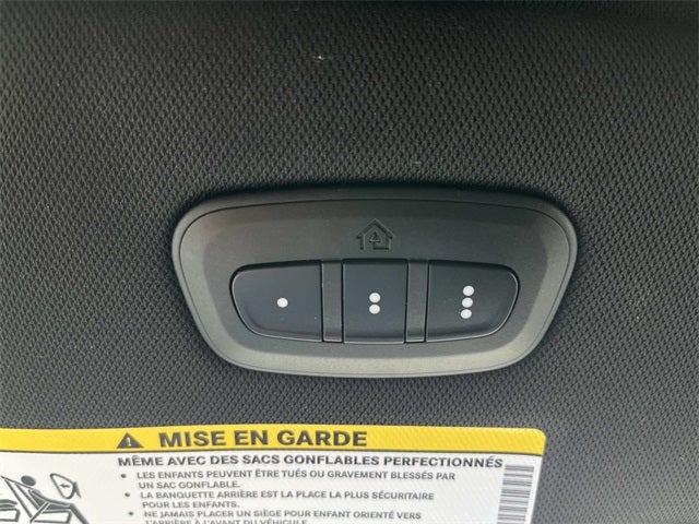 Used 2025 Chrysler Pacifica - photo 28