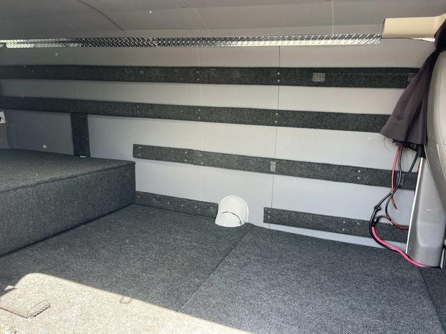 Used 2018 Chevrolet Express 2500 - photo 19
