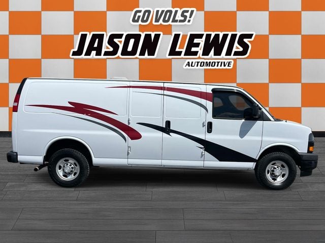 Used 2018 Chevrolet Express 2500 - photo 5