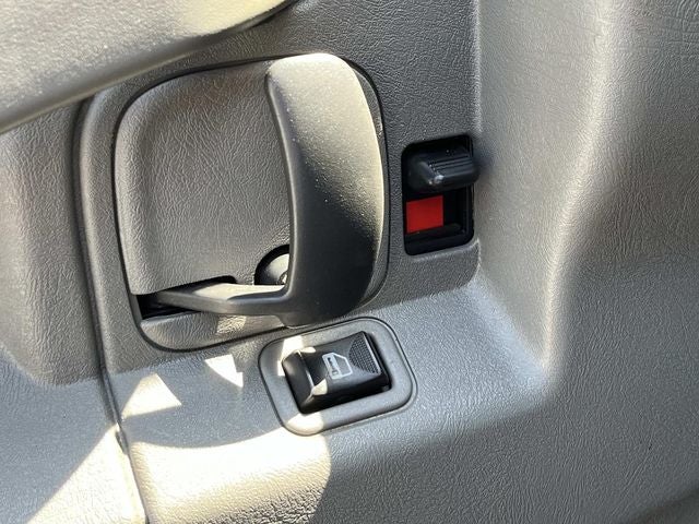 Used 2018 Chevrolet Express 2500 - photo 26
