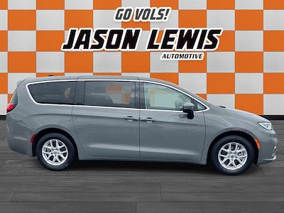 2023 Chrysler Pacifica FWD Minivan for sale #NG05050E - photo 1