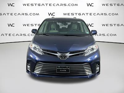 Used 2018 Toyota Sienna Minivan for sale #1101160 - photo 2