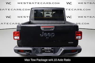 Used 2022 Jeep Gladiator - photo 1