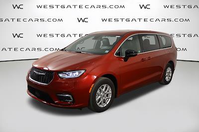 2025 Chrysler Pacifica FWD Minivan for sale #1102341 - photo 1