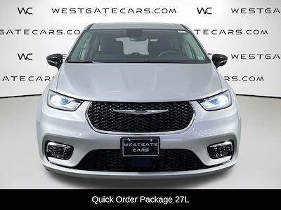 2024 Chrysler Pacifica FWD Minivan for sale #1102427 - photo 1