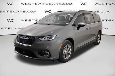 2023 Chrysler Pacifica AWD Minivan for sale #1102857 - photo 1