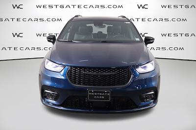 2025 Chrysler Pacifica FWD Minivan for sale #1103341 - photo 2