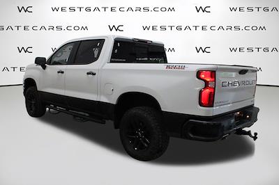 Used 2019 Chevrolet Silverado 1500 LT Crew Cab for sale #31915Q - photo 2