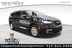 2024 Chrysler Pacifica FWD Minivan for sale #32008P - photo 1
