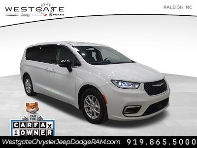 2024 Chrysler Pacifica FWD Minivan for sale #32023P - photo 1