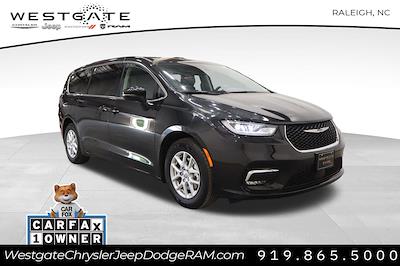 2023 Chrysler Pacifica FWD Minivan for sale #32067P - photo 1