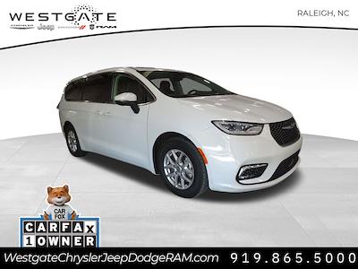 2023 Chrysler Pacifica FWD Minivan for sale #32070P - photo 1