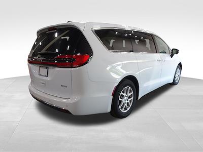 2023 Chrysler Pacifica FWD Minivan for sale #32070P - photo 2