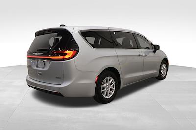 2023 Chrysler Pacifica FWD Minivan for sale #32076P - photo 2