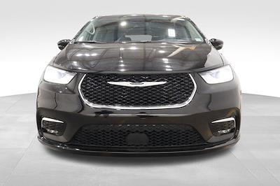 2024 Chrysler Pacifica FWD Minivan for sale #32135P - photo 2