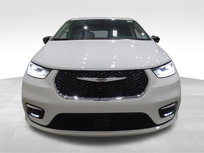 2024 Chrysler Pacifica FWD Minivan for sale #32136P - photo 2