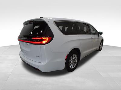 2024 Chrysler Pacifica FWD Minivan for sale #32136P - photo 2