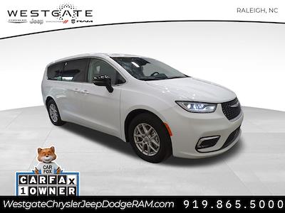 2024 Chrysler Pacifica FWD Minivan for sale #32137P - photo 1