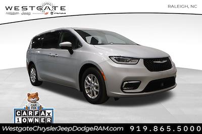 2023 Chrysler Pacifica FWD Minivan for sale #32140P - photo 1