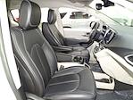 2024 Chrysler Pacifica FWD Minivan for sale #32144P - photo 11