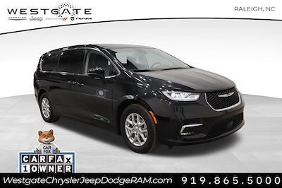 2023 Chrysler Pacifica FWD Minivan for sale #32147P - photo 1