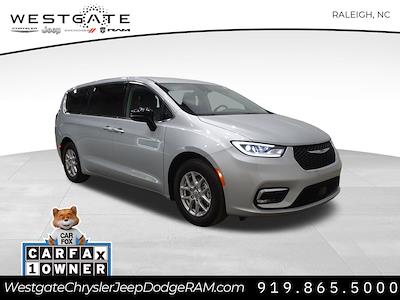 2024 Chrysler Pacifica FWD Minivan for sale #32721P - photo 1