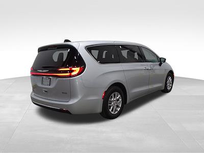 2024 Chrysler Pacifica FWD Minivan for sale #32721P - photo 2