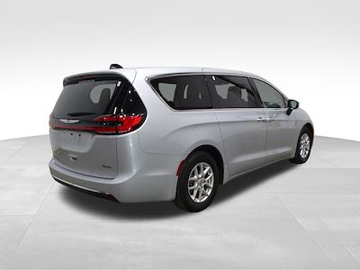 2023 Chrysler Pacifica FWD Minivan for sale #32722P - photo 2