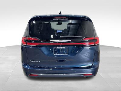 2024 Chrysler Pacifica FWD Minivan for sale #32723P - photo 2